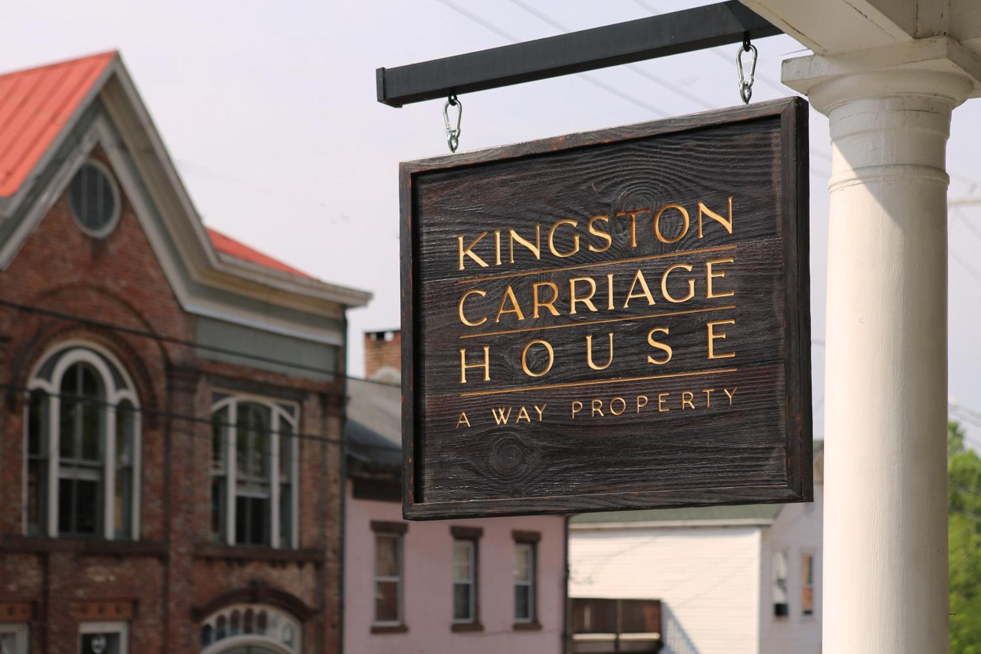 Kingston Carriage House Bed & Breakfast Exterior photo