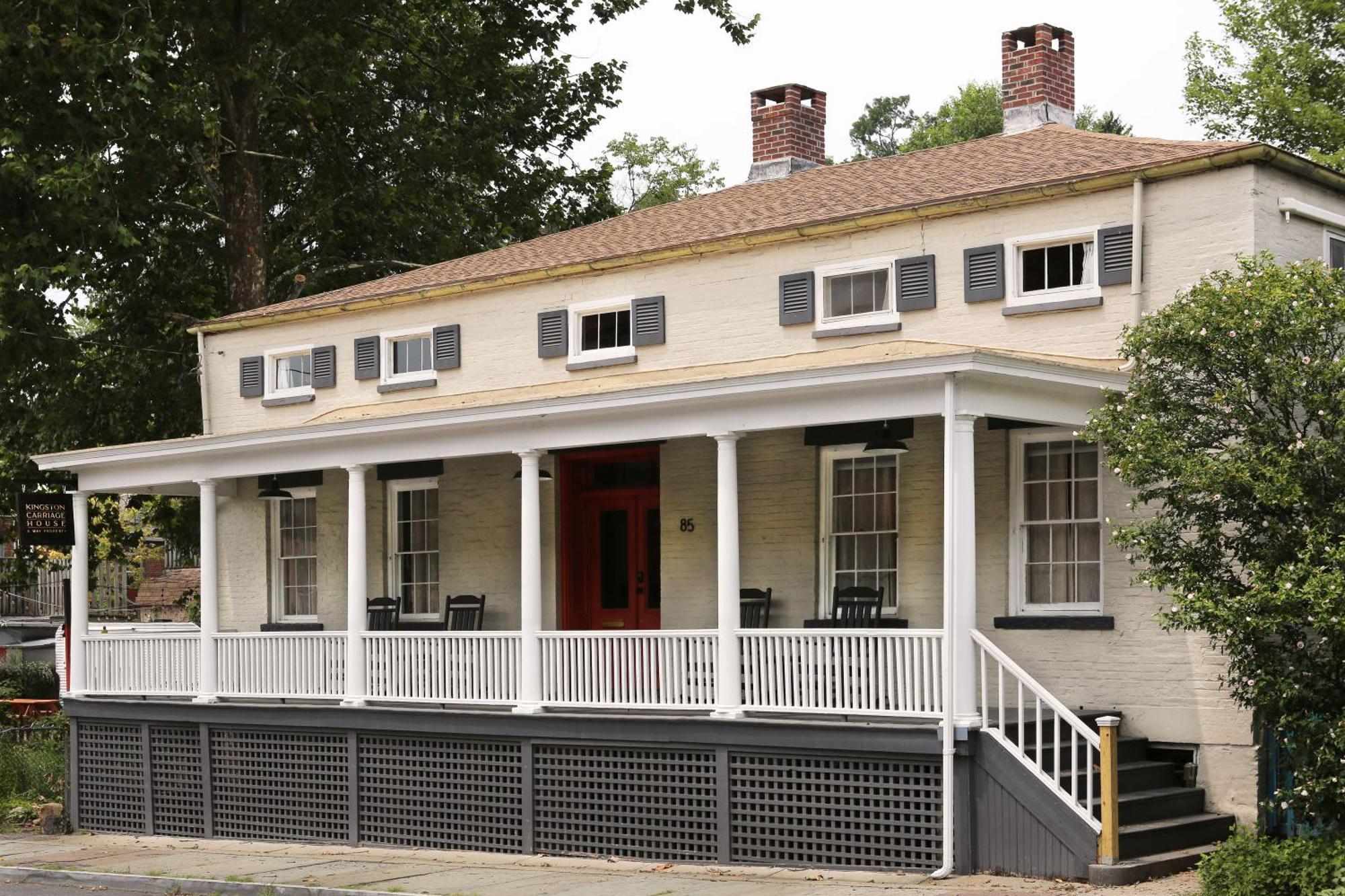 Kingston Carriage House Bed & Breakfast Exterior photo