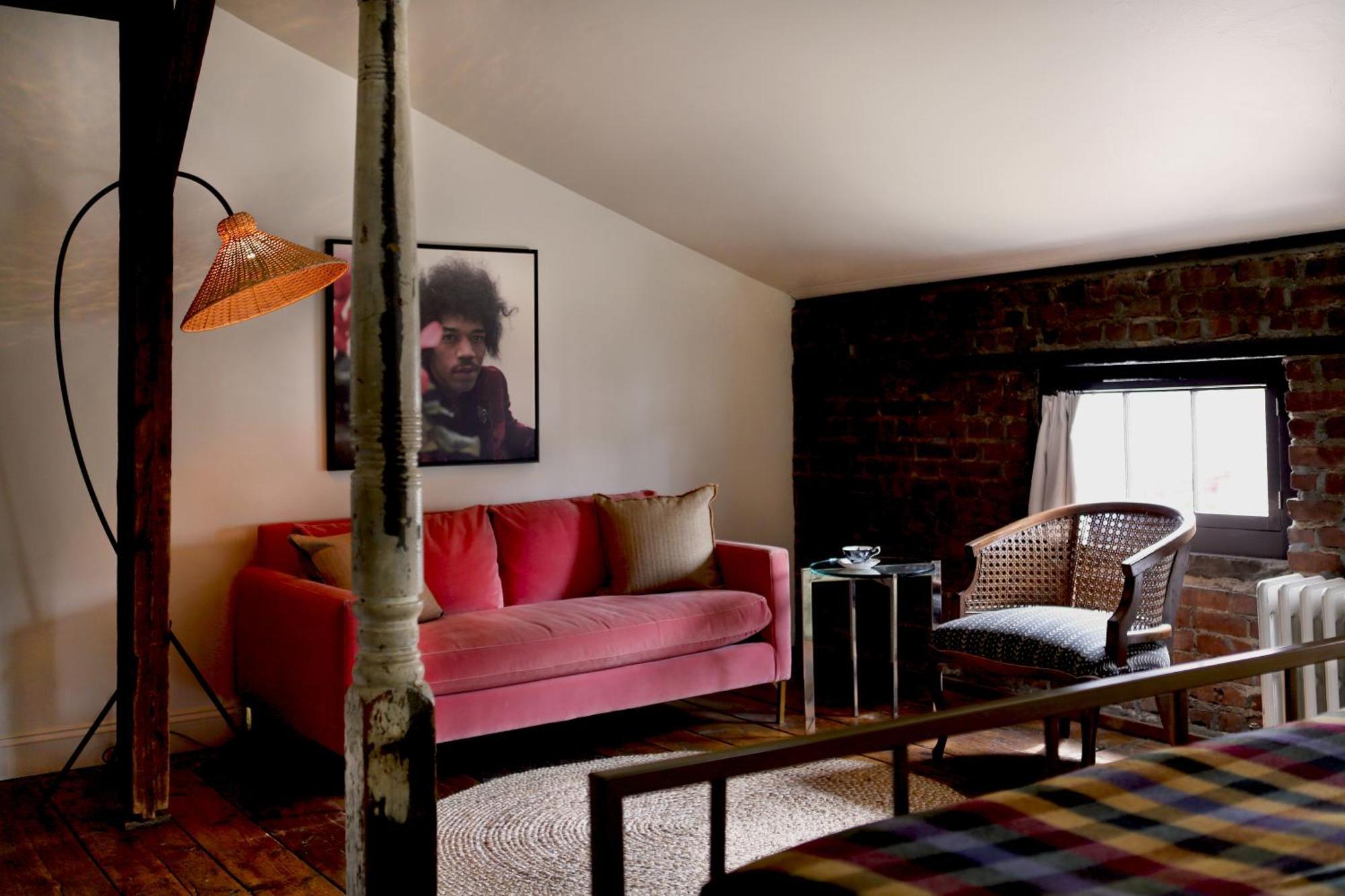 Kingston Carriage House Bed & Breakfast Exterior photo